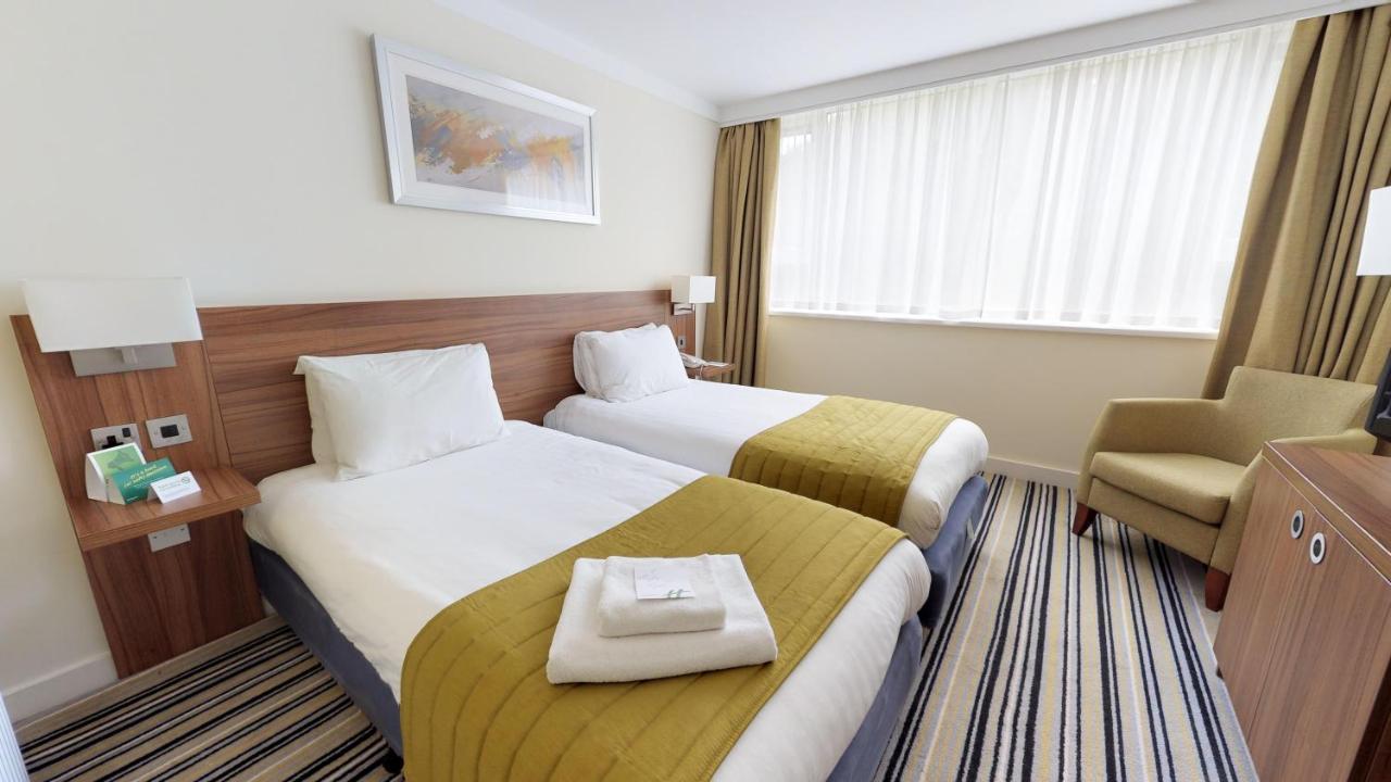 Holiday Inn Runcorn M56 Junction 12 By Ihg Екстер'єр фото