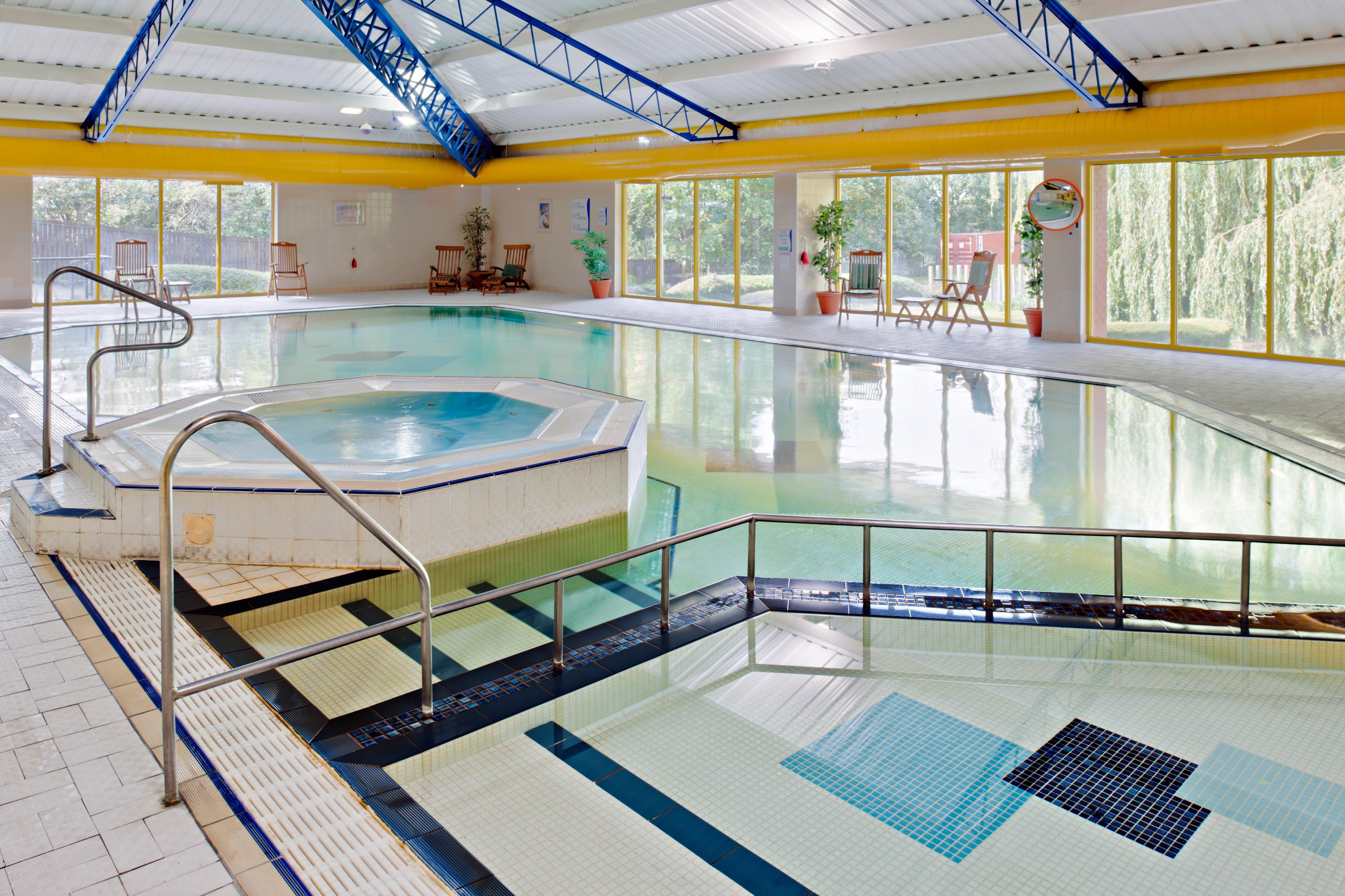 Holiday Inn Runcorn M56 Junction 12 By Ihg Екстер'єр фото