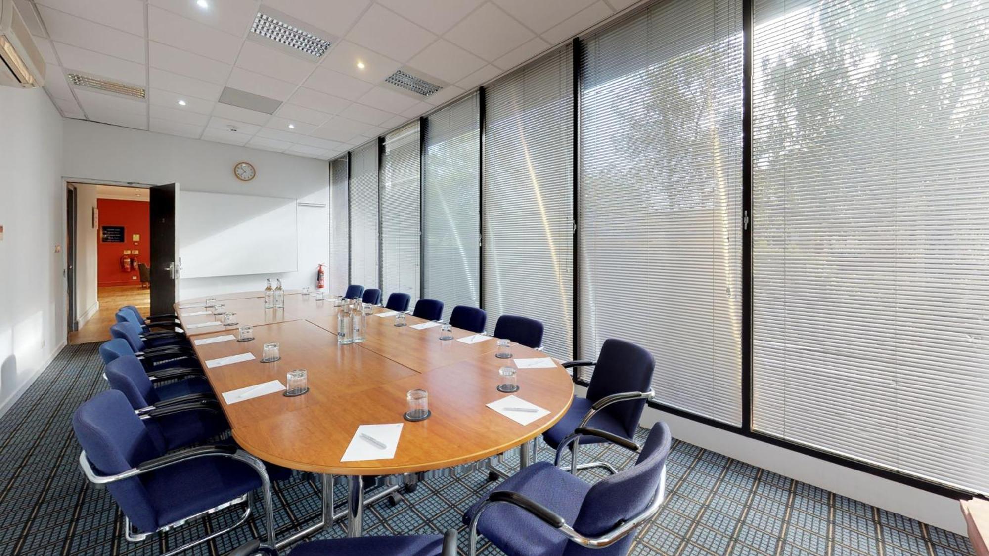 Holiday Inn Runcorn M56 Junction 12 By Ihg Екстер'єр фото